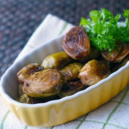 Garlic Balsamic Roasted Brussel Sprouts