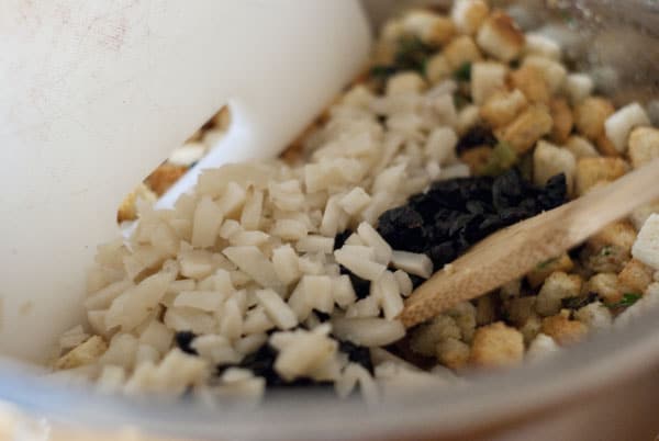 Cherry Cashew Turkey Dressing